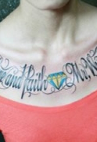 艺术英文胸部纹身