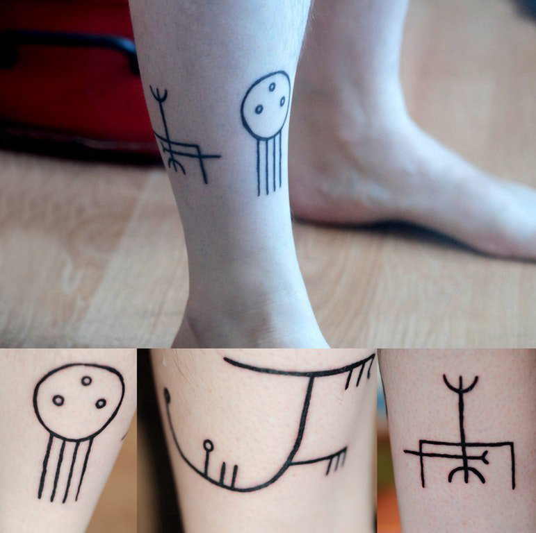 符号纹身图案 女生小腿上符号纹身图案