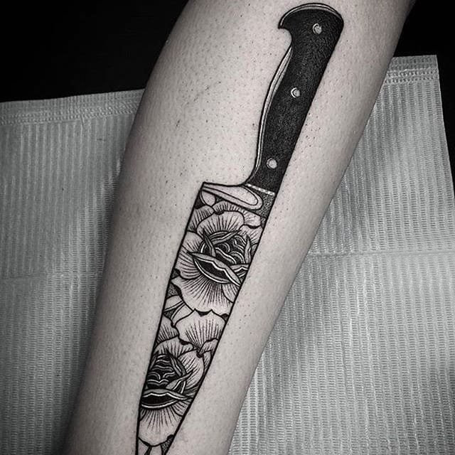 欧美匕首纹身 多款简单线条纹身素描欧美匕首纹身图案