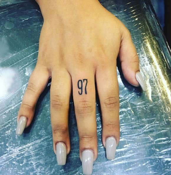 欧美小图案纹身 多款简单线条纹身素描欧美小图案纹身图案