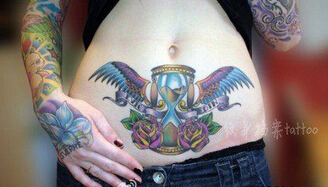 创意沙漏腹部纹身