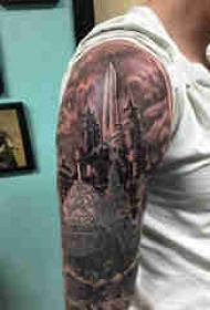 建筑物纹身 男生手臂上建筑物纹身图案