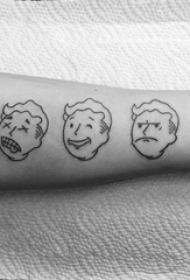 极简线条纹身 男生手臂上黑色的卡通人物纹身图片