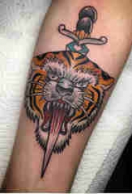 老虎头纹身图案 男生手臂上老虎图腾纹身图片