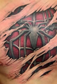 炫酷裂纹胸部纹身
