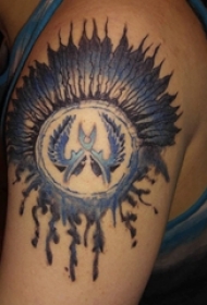 印第安风格纹身 男生手臂上印第安风格纹身图片