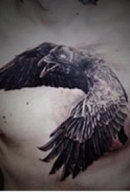 个性创意胸部纹身