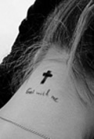 清新图文颈部纹身