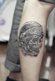恐怖元素腿部纹身