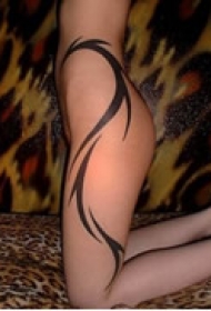美女臀部艺术花纹
