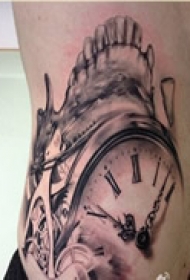 另类艺术腰部纹身