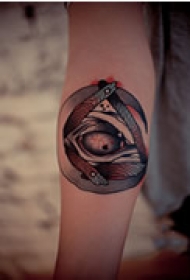 恐怖抽象手臂纹身