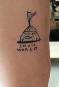 极简线条纹身 女生大腿上英文和卡通纹身图片