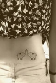 小巧可爱腹部纹身缩略频道推荐图