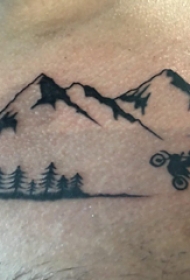 小山峰纹身 男生锁骨下小山峰纹身图片