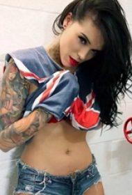 这样的花臂女神你喜欢吗