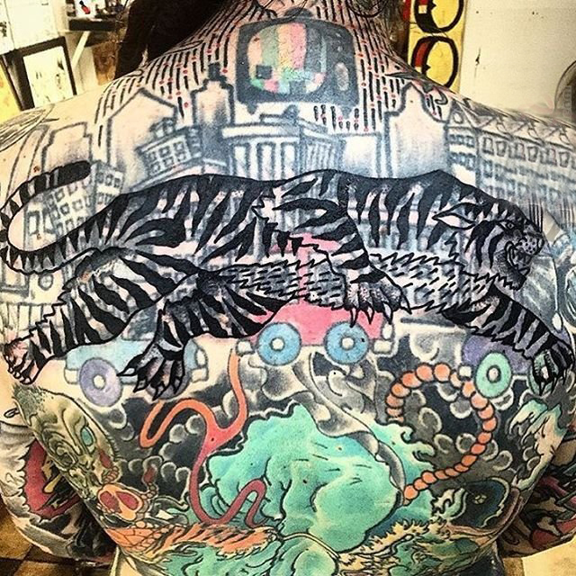 纹身胸部男 多款黑灰纹身点刺技巧胸部纹身图案