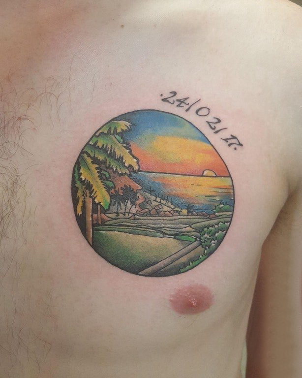 风景纹身图案 男生胸部风景纹身图案