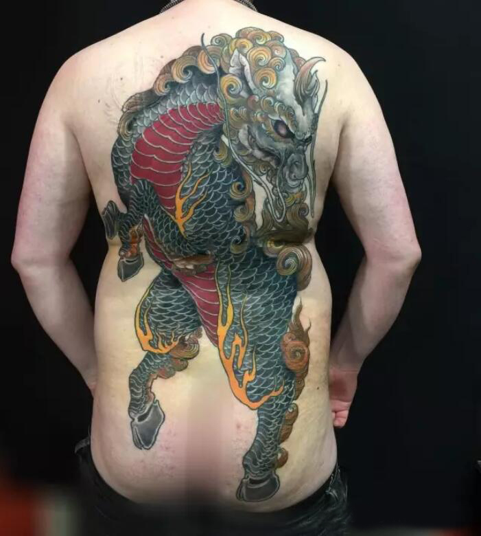 三十多款不同部位彩绘麒麟纹身