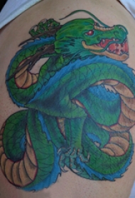 飞龙纹身图案 女生大腿上飞龙纹身图案