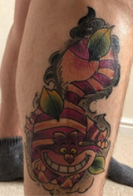 小动物纹身 男生小腿上叶子和笑脸猫纹身图片