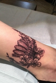 小清新文艺纹身 女生小腿上小清新文艺纹身图片