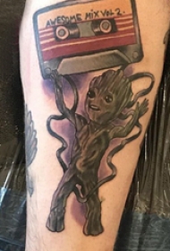 纹身卡通人物  男生小腿上创意的卡通人物纹身图片