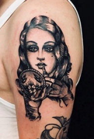 人物肖像纹身  男生手臂上黑灰的人物肖像纹身图片
