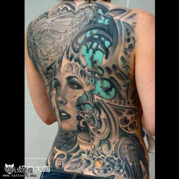 背部科幻机械美女人物纹身图案