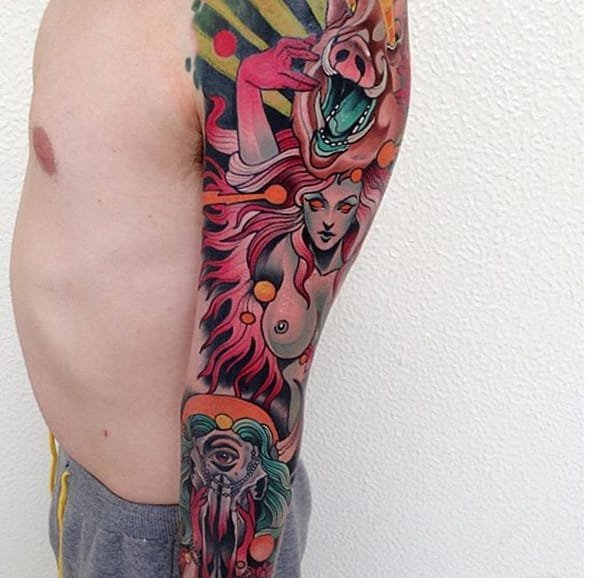 生动的新传统风格花臂纹身图案来自于纹身师约翰尼