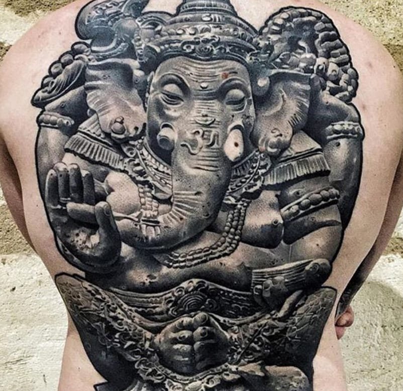 最引人注目的人物和动物纹身满背图案大全