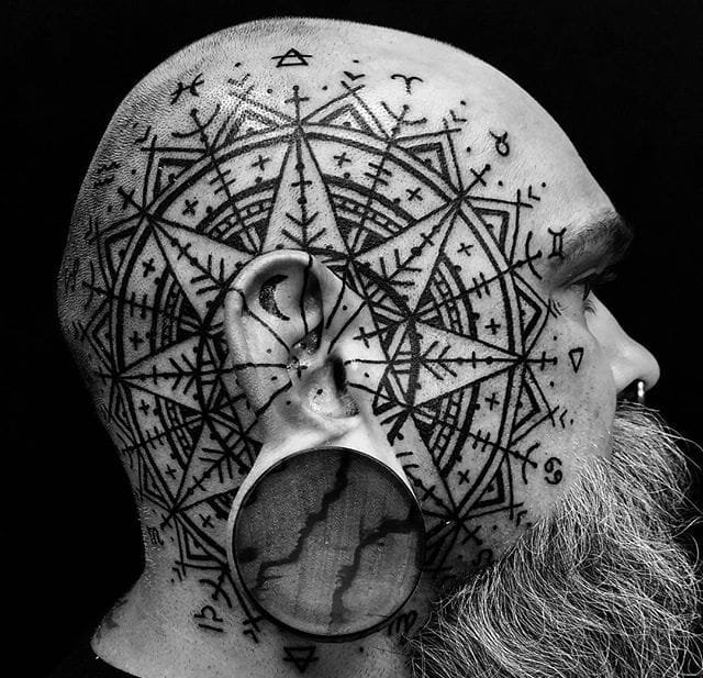 10款引人关注的头部纹身图案