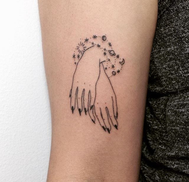 多款关于手部手指主题纹身图案欣赏来自埃夫里