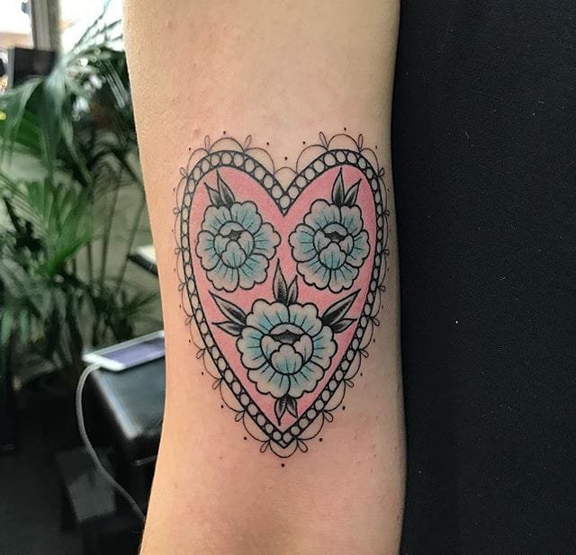 最甜蜜清新的花边心形小动物景象纹身图案