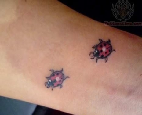 女孩喜欢的小清新3D瓢虫纹身图案