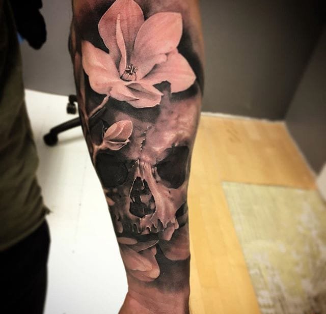 多种帅气的黑灰色骷髅头纹身图案来自大卫