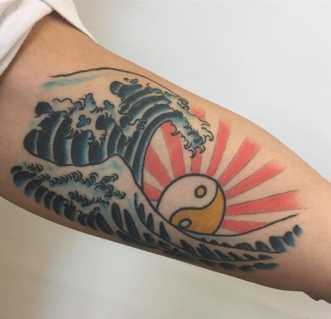 手臂上多款式样精美的阴阳八卦纹身图案