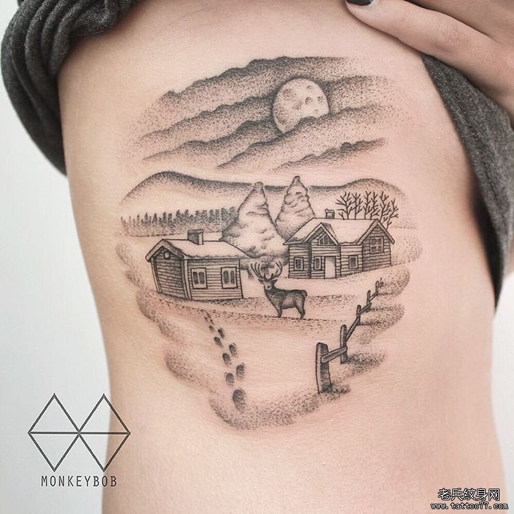 女生侧腰点刺风景纹身图案