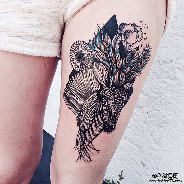 大腿个性的欧美印第安斑马纹身图案缩略频道推荐图