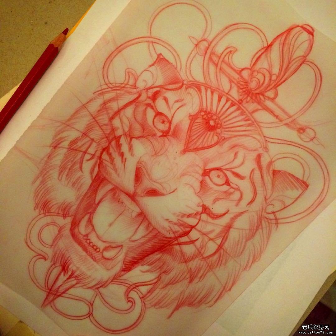 匕首刺穿老虎头纹身图案手稿