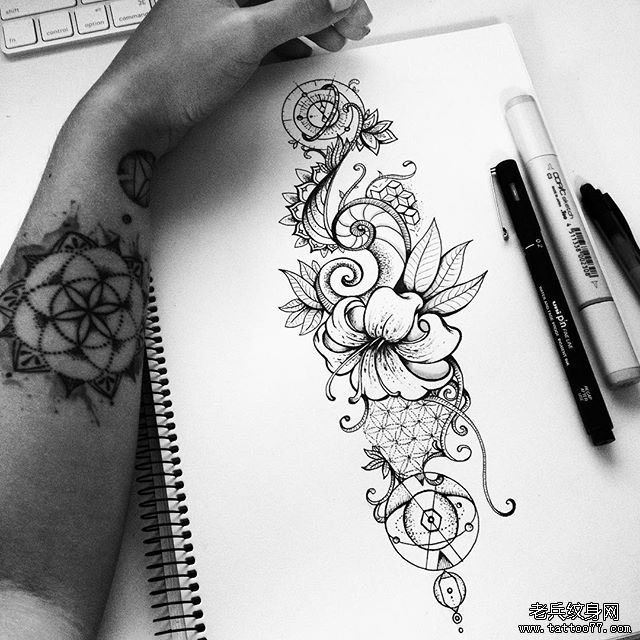 小清新花蕊藤蔓纹身图案手稿