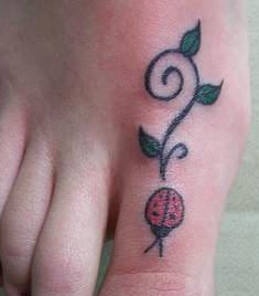 脚部脚趾彩色纹身图案