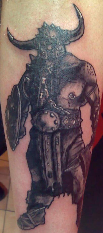 手臂强效战士纹身图案