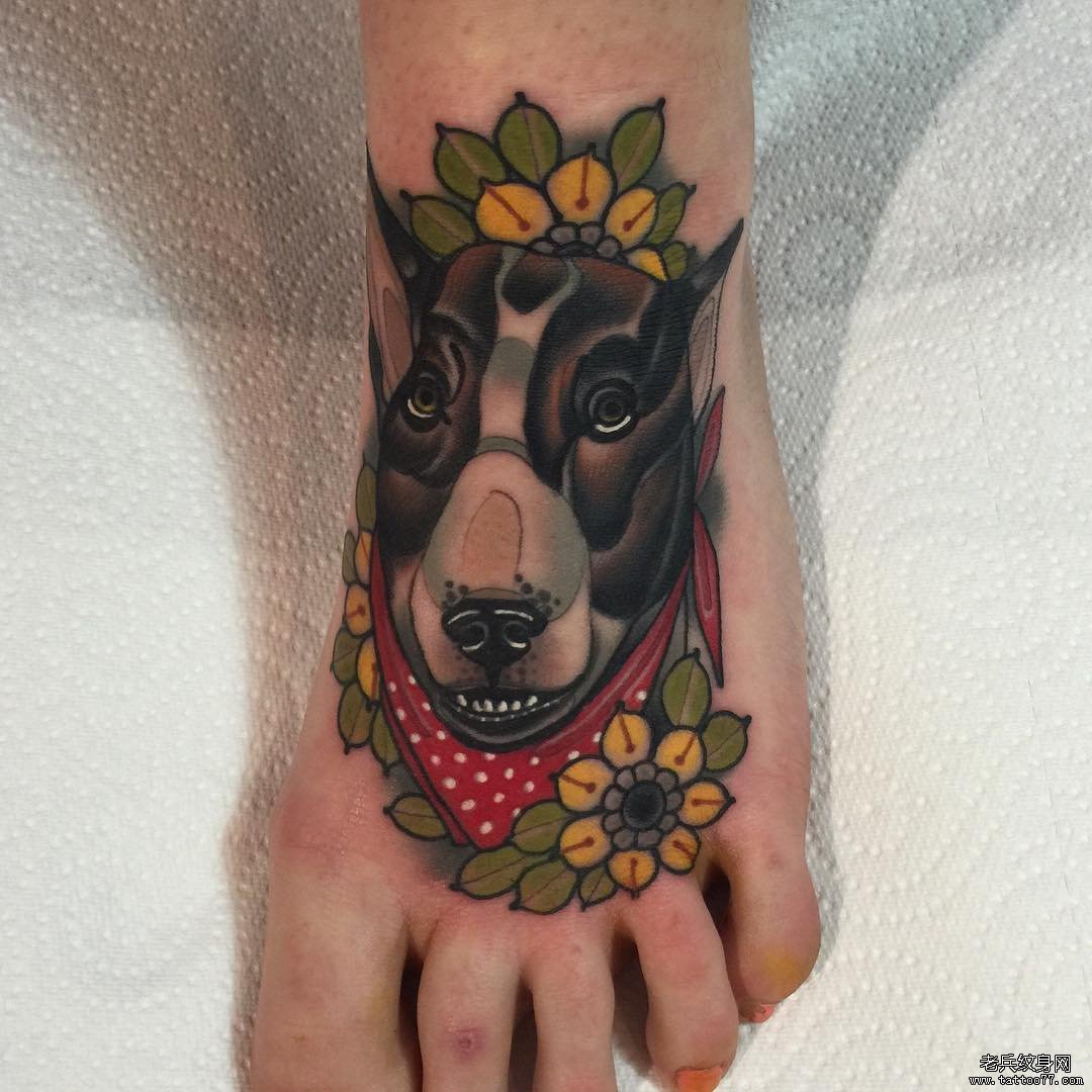 脚背school彩绘狗花卉纹身图案