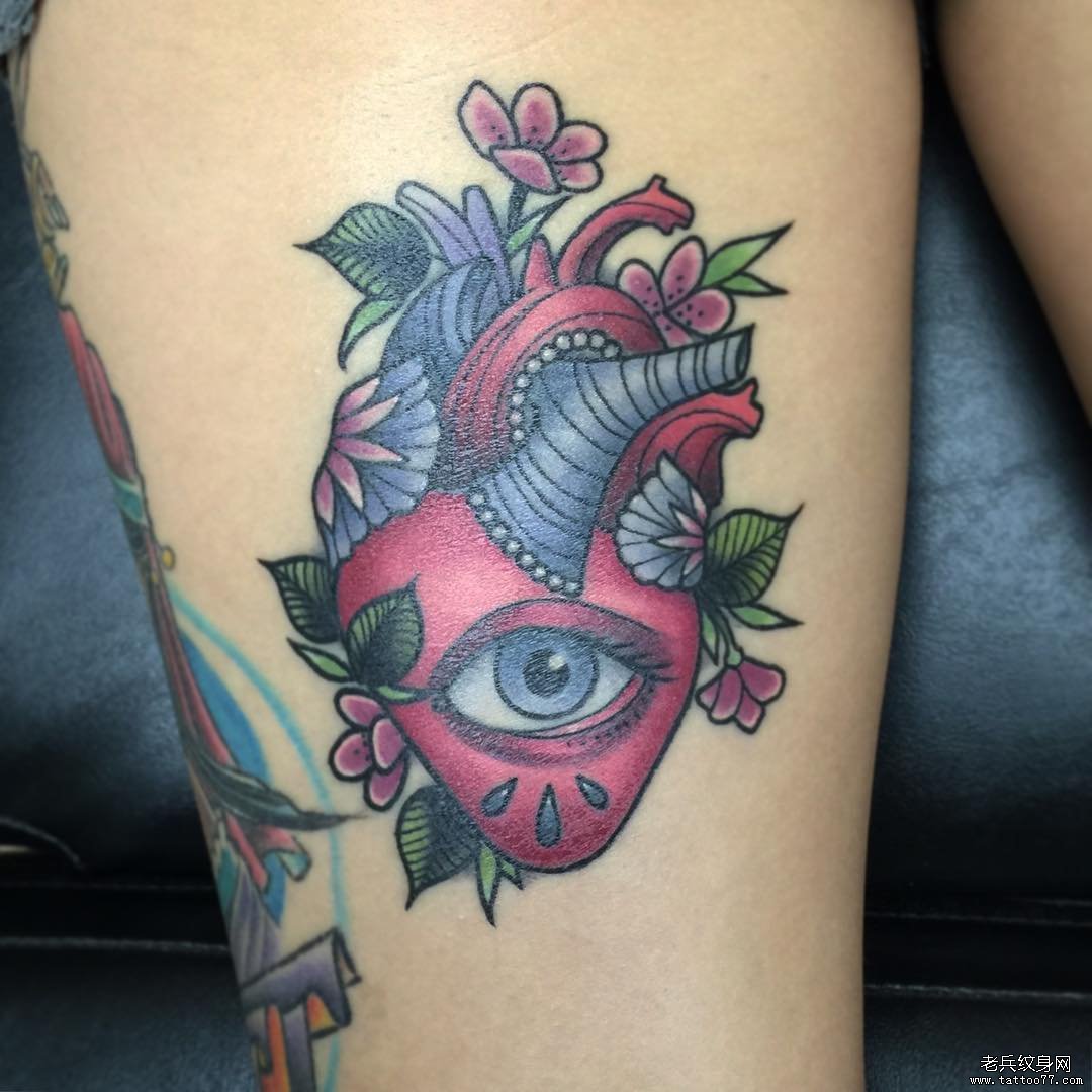 大腿school心脏眼睛花卉纹身图案