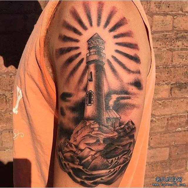 大臂灯塔海浪礁石黑灰纹身图案缩略频道推荐图