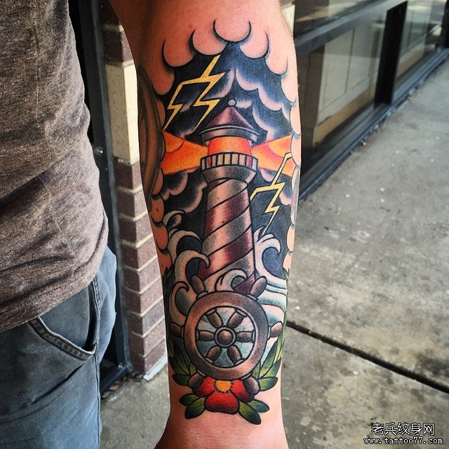 小臂欧美灯塔船锚花蕊纹身图案