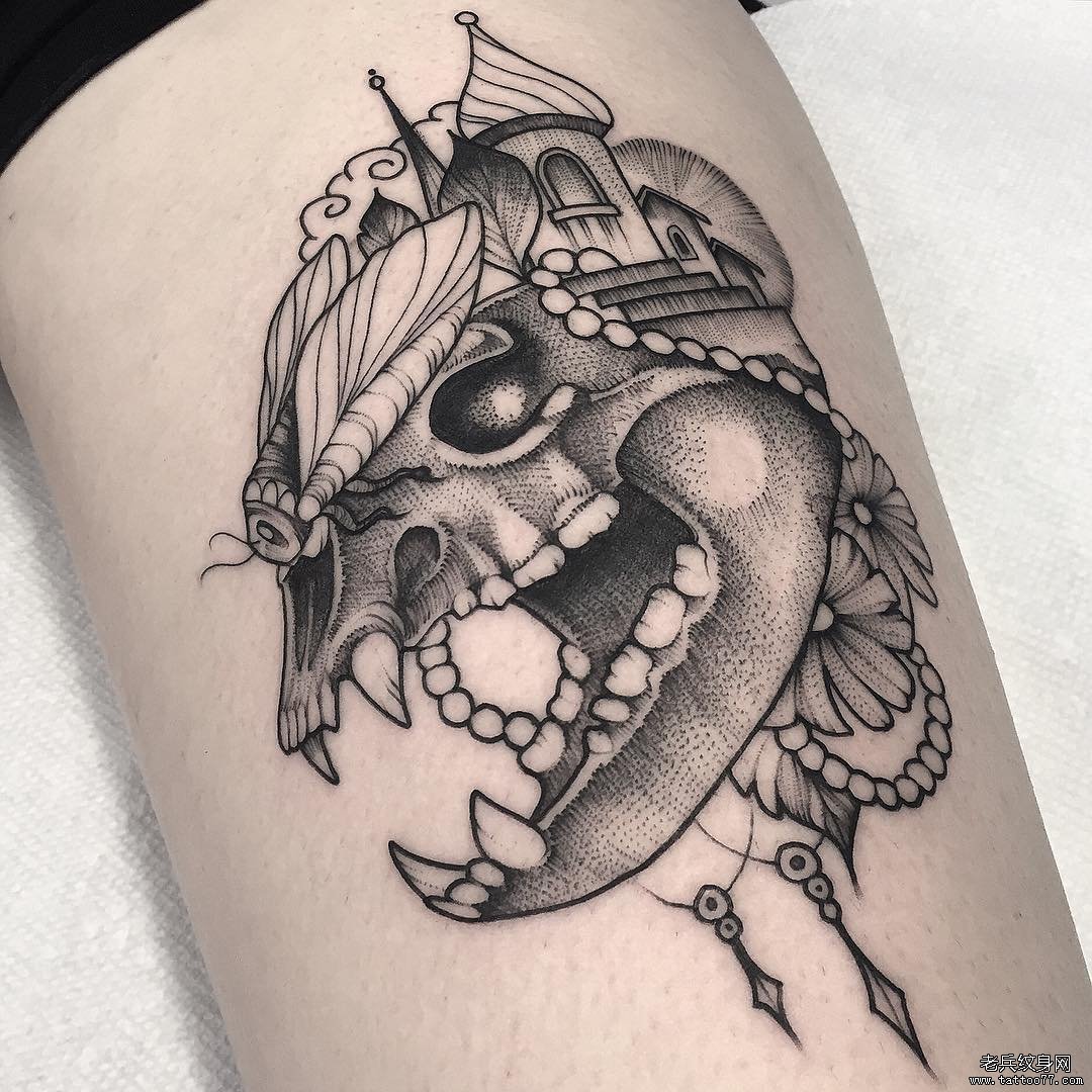 大腿恐龙骷髅头骨花朵城堡纹身图案