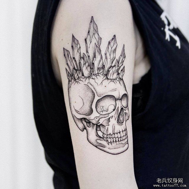 大臂水晶骷髅点刺个性纹身图案缩略频道推荐图
