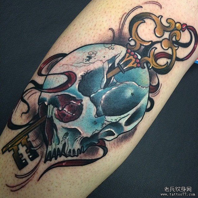 小臂欧美school骷髅钥匙纹身图案